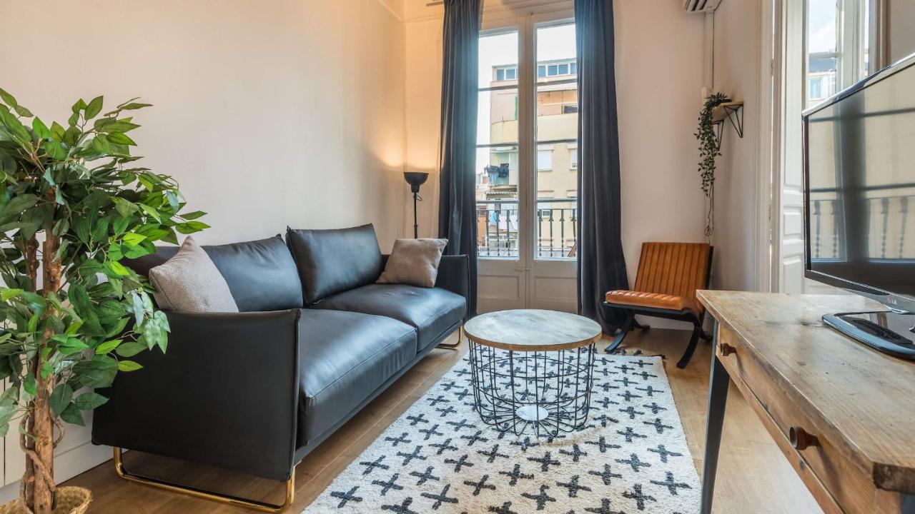 21Per1020 - Cozy Apartment In Vila De Gracia — Fotos 2